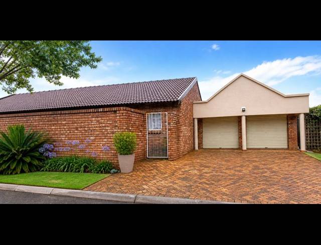 2 BEDROOM TOWNHOUSE FOR SALE IN ELARDUSPARK
